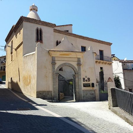 Palazzo Madeo - Residenza D'Epoca Bed and Breakfast Crosia Exteriör bild