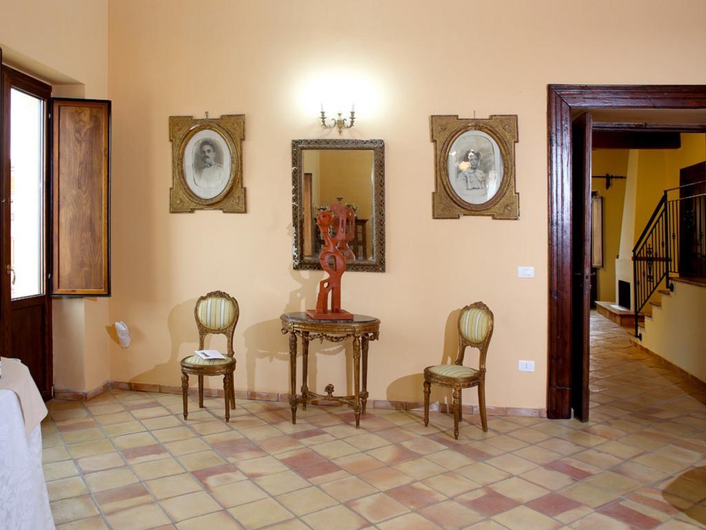 Palazzo Madeo - Residenza D'Epoca Bed and Breakfast Crosia Exteriör bild