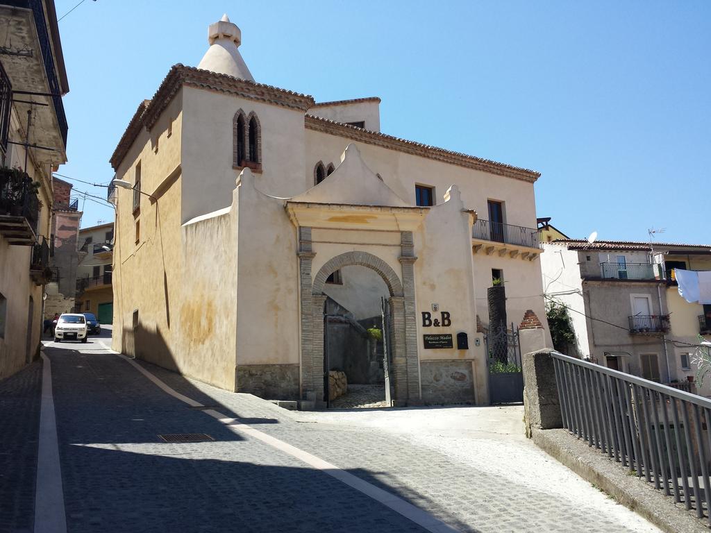 Palazzo Madeo - Residenza D'Epoca Bed and Breakfast Crosia Exteriör bild