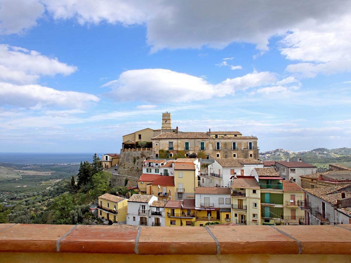 Palazzo Madeo - Residenza D'Epoca Bed and Breakfast Crosia Exteriör bild